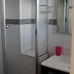 Agreable T2 Avec Loggia Proche Commerces Et - 4alb24 * 圣西普里安